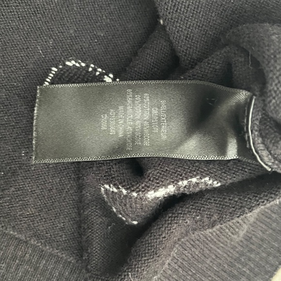 Adrianna Papell size L heart sweater - Picture 10 of 10